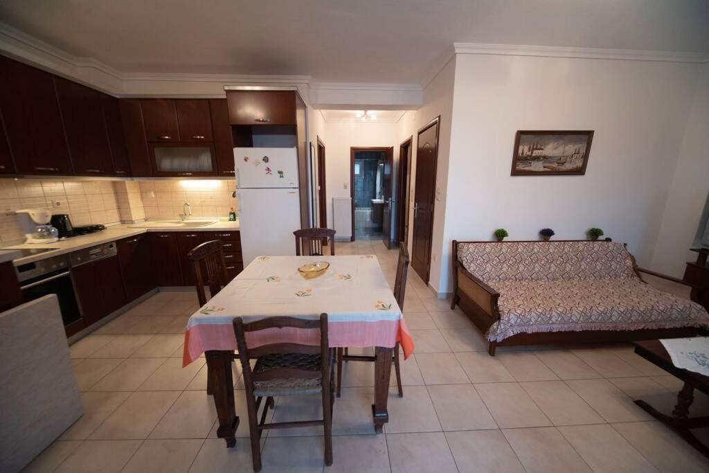 Zoe'S Apartments Nea Iraklitsa Εξωτερικό φωτογραφία
