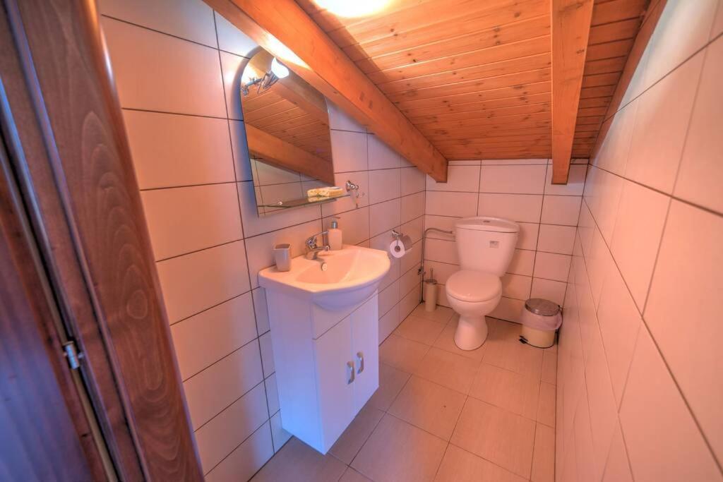Zoe'S Apartments Nea Iraklitsa Εξωτερικό φωτογραφία