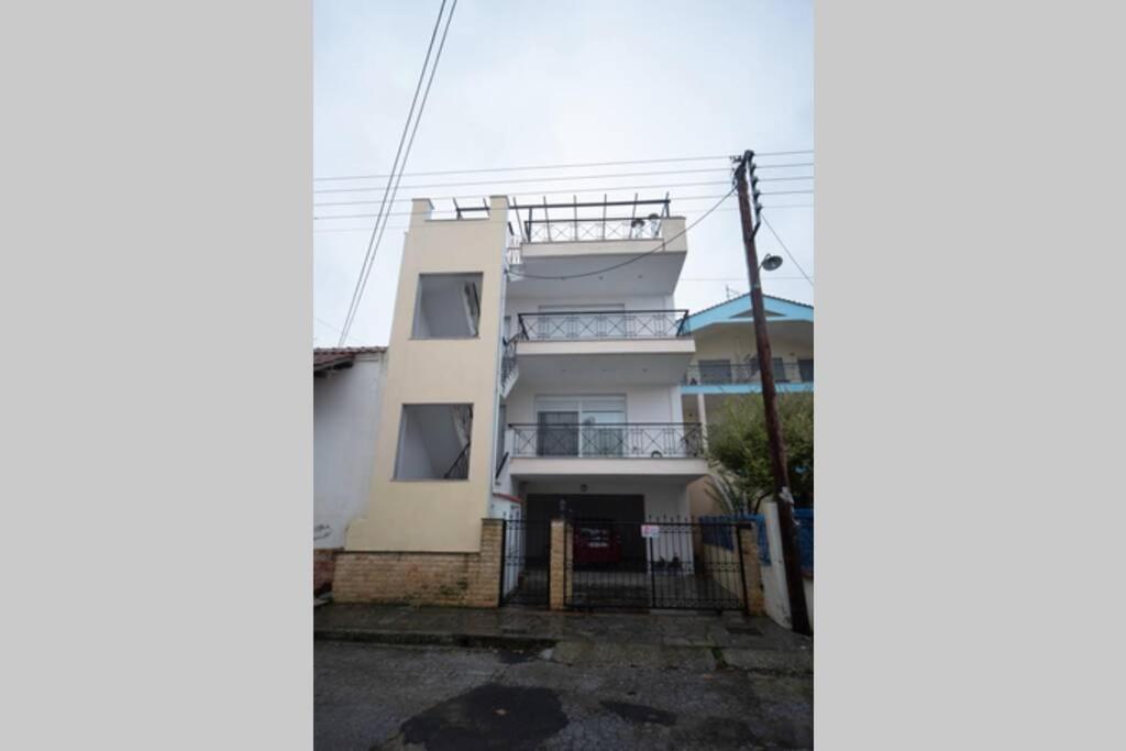 Zoe'S Apartments Nea Iraklitsa Εξωτερικό φωτογραφία