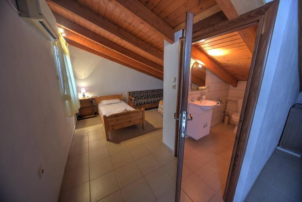 Zoe'S Apartments Nea Iraklitsa Εξωτερικό φωτογραφία