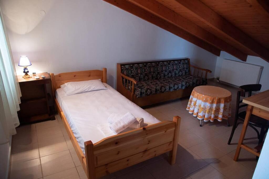 Zoe'S Apartments Nea Iraklitsa Εξωτερικό φωτογραφία